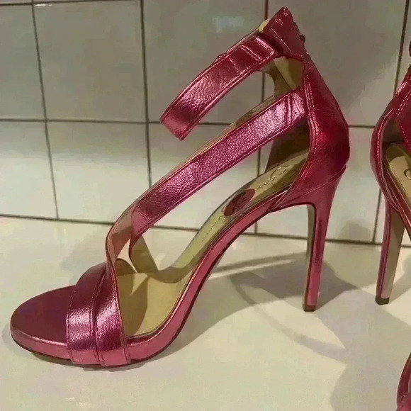 Jessica Simpson Hot Pink Open Toe Heels with Ankle Strap- Size 6.5- NWT - Picture 3 of 6